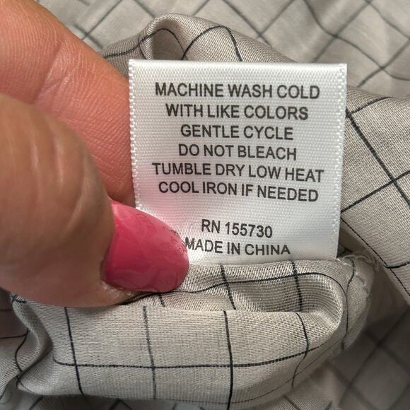 Modern Works Blouse women’s Long sleeve button down Semi-sheer plaid small NWT - Picture 7 of 7